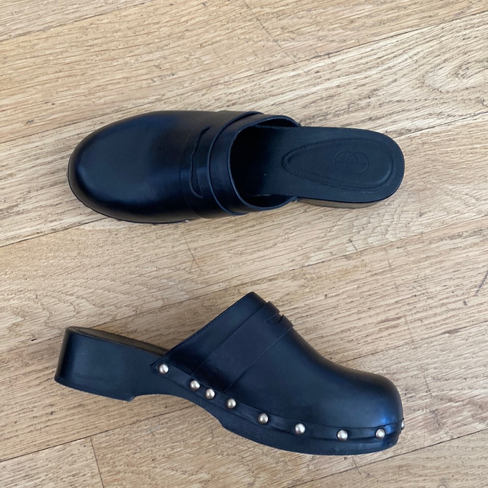 Port & Paire Clogs. Net-a-Porter size 39. Only used twice. With original box